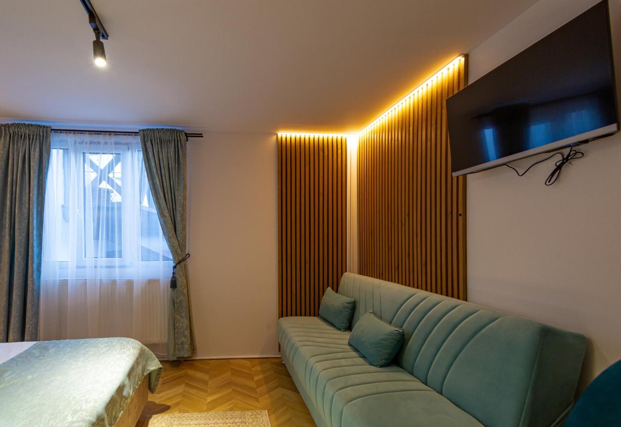 Complex Turistic Luminita Hotel Moeciu De Sus Exterior photo