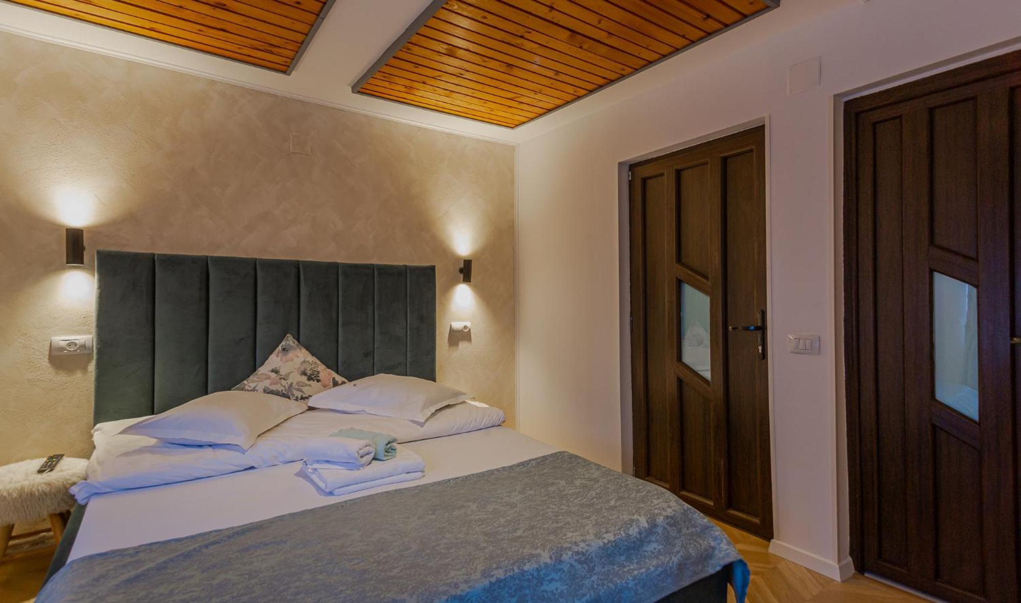 Complex Turistic Luminita Hotel Moeciu De Sus Exterior photo